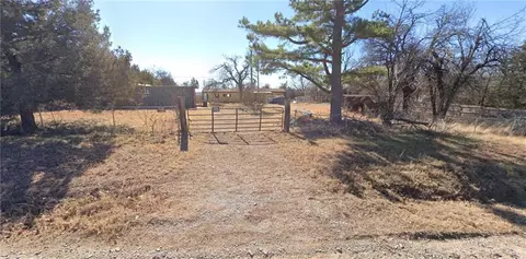 30223 Oakridge Rd, Mcloud, OK 74851