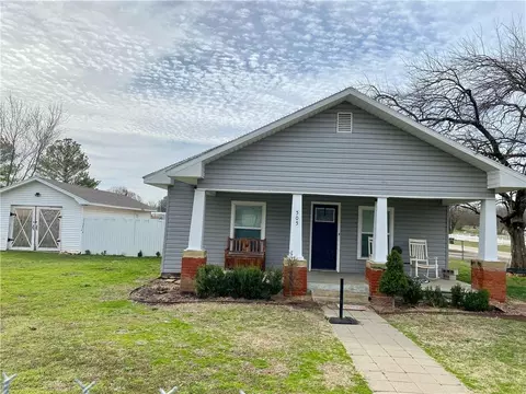505 7th St, Stuart, OK 74570 photo 4