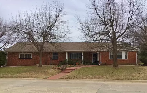 6100 N Shawnee Ave, Oklahoma City, OK 73112
