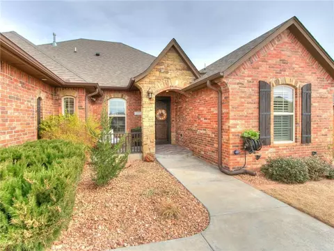 1424 Antler Rdg, Tuttle, OK 73089