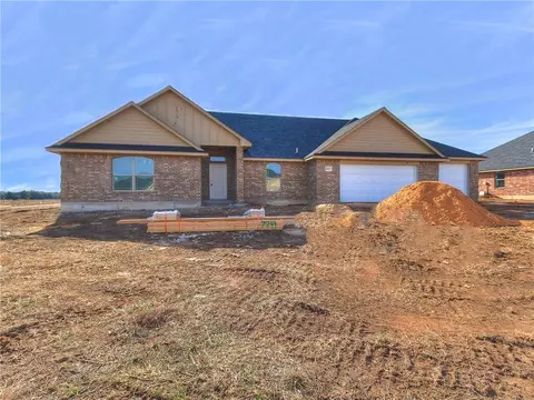 2217 E Grassland Ln, Stillwater, OK 74074