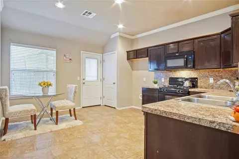 9632 Gabriel Dr, Moore, OK 73160 photo 7
