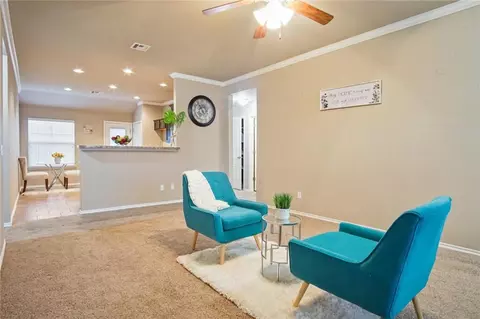9632 Gabriel Dr, Moore, OK 73160 photo 4