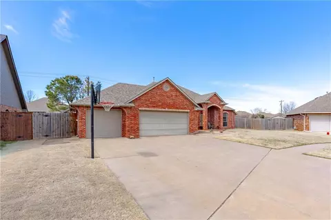 3101 Birch Dr, Moore, OK 73170 photo 3