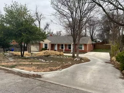 1100 S Lahoma Ave, Norman, OK 73072