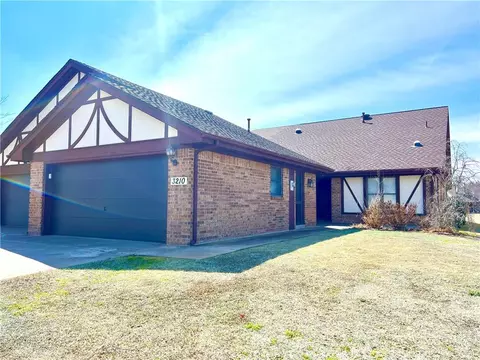 3210 Pondridge Rd, Chickasha, OK 73018