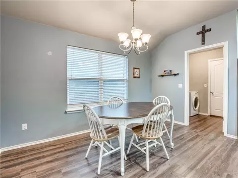 9625 Eli Dr, Moore, OK 73160 photo 19