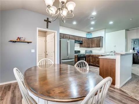 9625 Eli Dr, Moore, OK 73160 photo 17