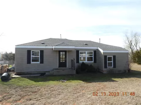 11148 Thompson Ln, Blanchard, OK 73010