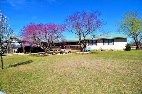 37128 County Road 1720, Coalgate, OK 74535