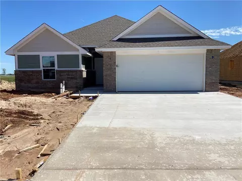 1130 NW 12th St, Newcastle, OK 73065