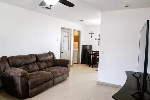 326 E Orbit Dr, Guthrie, OK 73044 photo 5