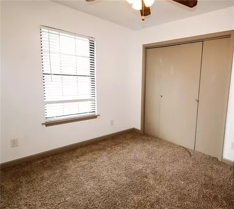 326 E Orbit Dr, Guthrie, OK 73044 photo 23