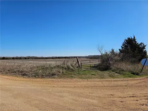 3390 Road Rd, Meeker, OK 74855