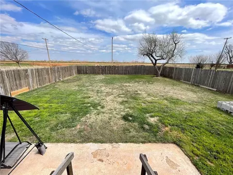 404 S Park Ln, Altus, OK 73521 photo 24