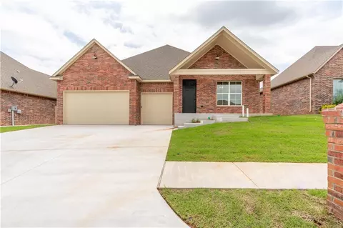 608 Placid Dr, Edmond, OK 73025