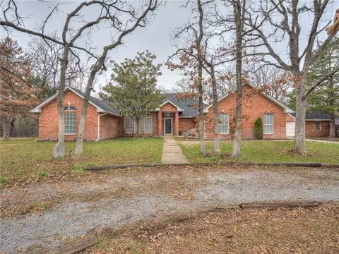 2900 Ginger Dr, Norman, OK 73026