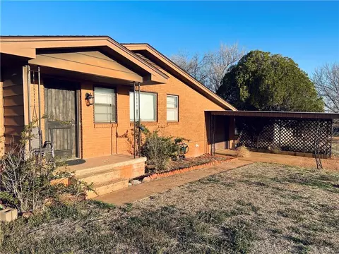 1012 S Cearlock Ave, Cheyenne, OK 73628 photo 1