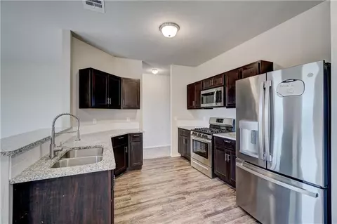 508 Crystal Ln, Tuttle, OK 73089 photo 6