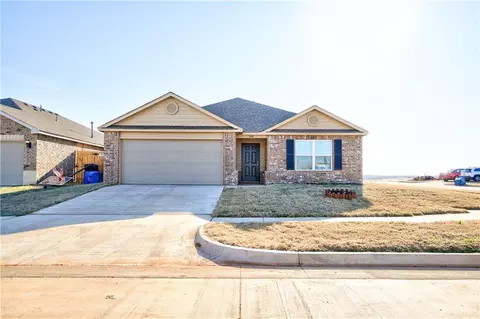 508 Crystal Ln, Tuttle, OK 73089