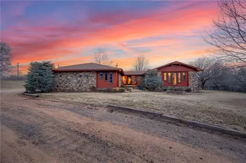 10724 Rockwell Ave, Lindsay, OK 73052