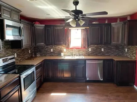 415 N 10th St, Thomas, OK 73669 photo 9