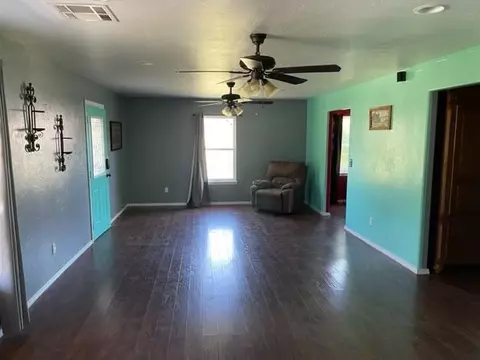 415 N 10th St, Thomas, OK 73669 photo 6