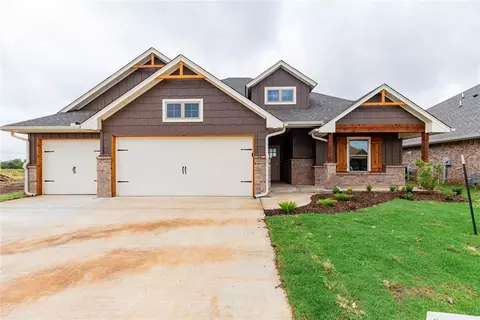 9325 NW 118th St, Yukon, OK 73099
