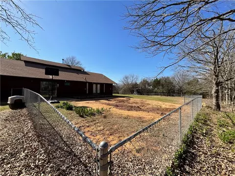 700 W Sunset Rd, Ada, OK 74820 photo 6