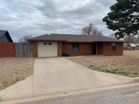2304 Seth, Weatherford, OK 73096