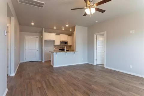 404 Grove St, Perry, OK 73077 photo 8