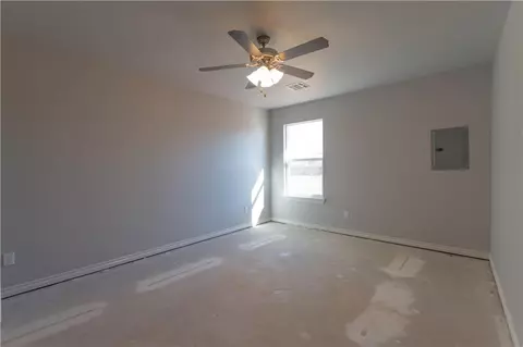 404 Grove St, Perry, OK 73077 photo 12