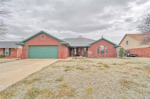 1108 Ruth Rd, Altus, OK 73521