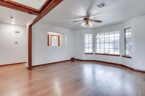 2000 N Gleason Ave, Bethany, OK 73008 photo 2