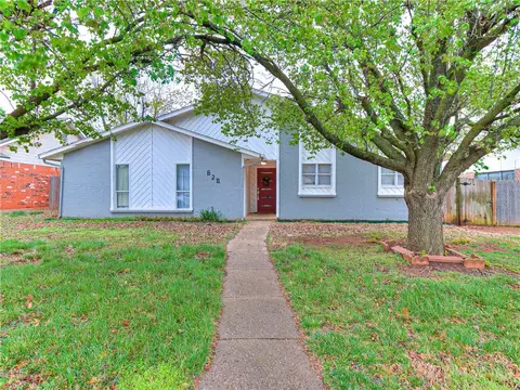 620 NW 140th St, Edmond, OK 73013