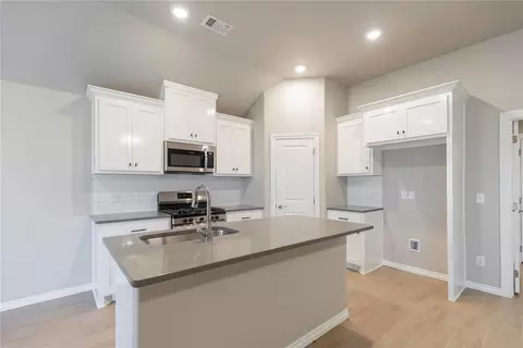 1820 Zayden Ln, Norman, OK 73072
