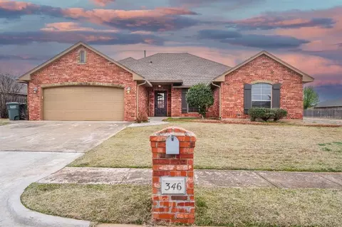 346 Pacific Crest Trl, Edmond, OK 73003