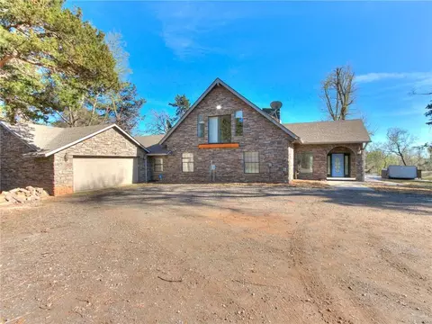 834 N Macarthur Blvd, Crescent, OK 73028 photo 3