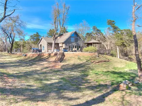 834 N Macarthur Blvd, Crescent, OK 73028 photo 2