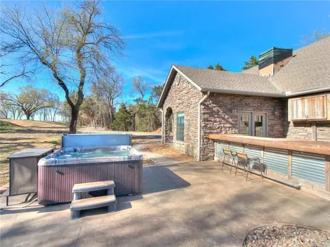 834 N Macarthur Blvd, Crescent, OK 73028 photo 24