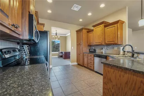 912 Sheryl Ln, Altus, OK 73521 photo 11