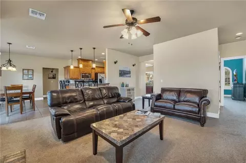 912 Sheryl Ln, Altus, OK 73521 photo 7