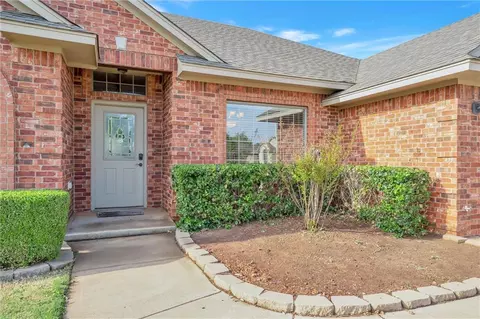 912 Sheryl Ln, Altus, OK 73521 photo 2