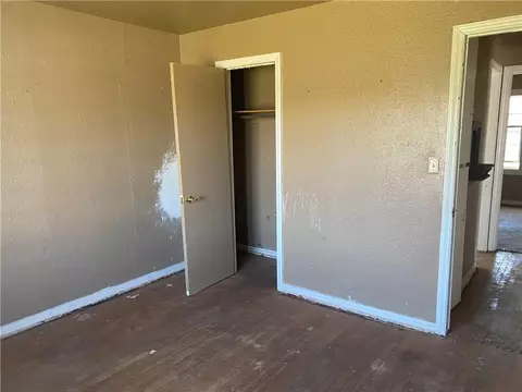 809 N Park Ave, Altus, OK 73521 photo 8