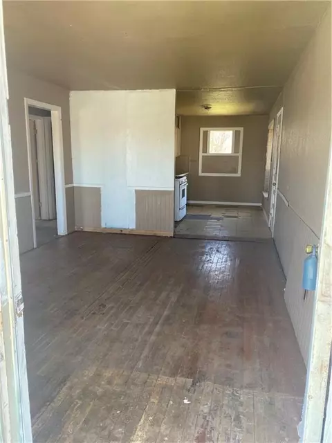809 N Park Ave, Altus, OK 73521 photo 3