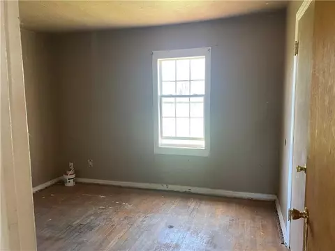 809 N Park Ave, Altus, OK 73521 photo 9