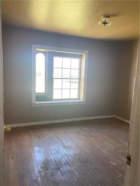 809 N Park Ave, Altus, OK 73521 photo 7