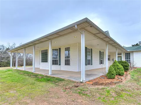 302 Our Rd, Mcloud, OK 74851 photo 4