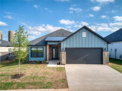 8104 NW 151st Cir, Edmond, OK 73013
