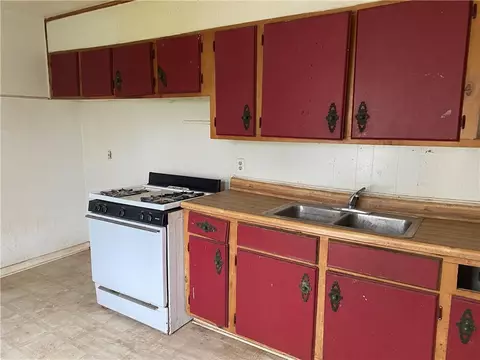 817 N Park Ave, Altus, OK 73521 photo 5